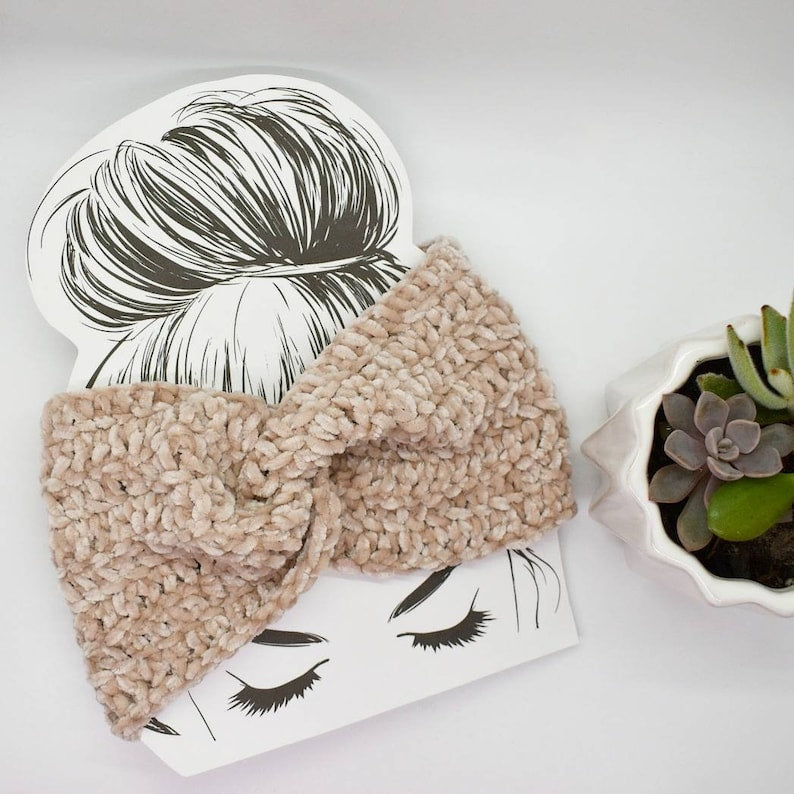Velvet Twist Headband Easy Crochet Pattern