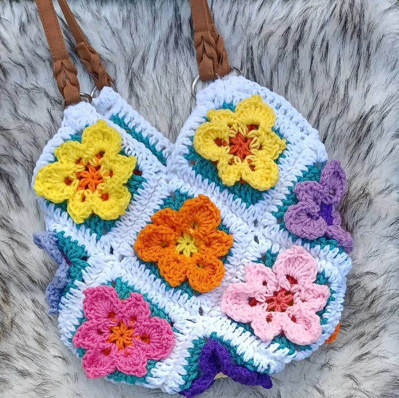 Day Lily Garden Flower Granny Square Free Crochet Pattern