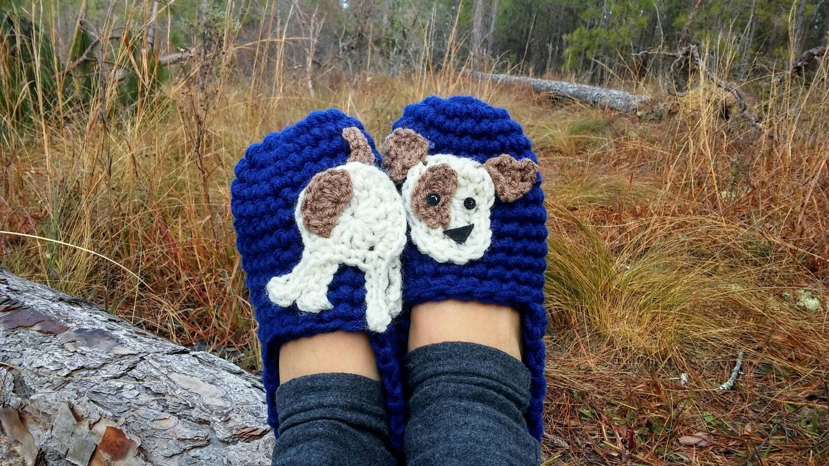 Crochet Slipper Pattern, Dog Applique, US Women Size 5-12 (PDF Pattern)