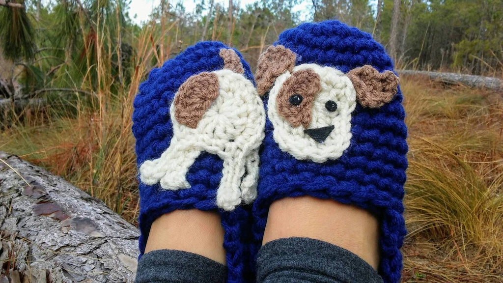 Crochet Slipper Pattern, Dog Applique, US Women Size 5-12 (PDF Pattern)
