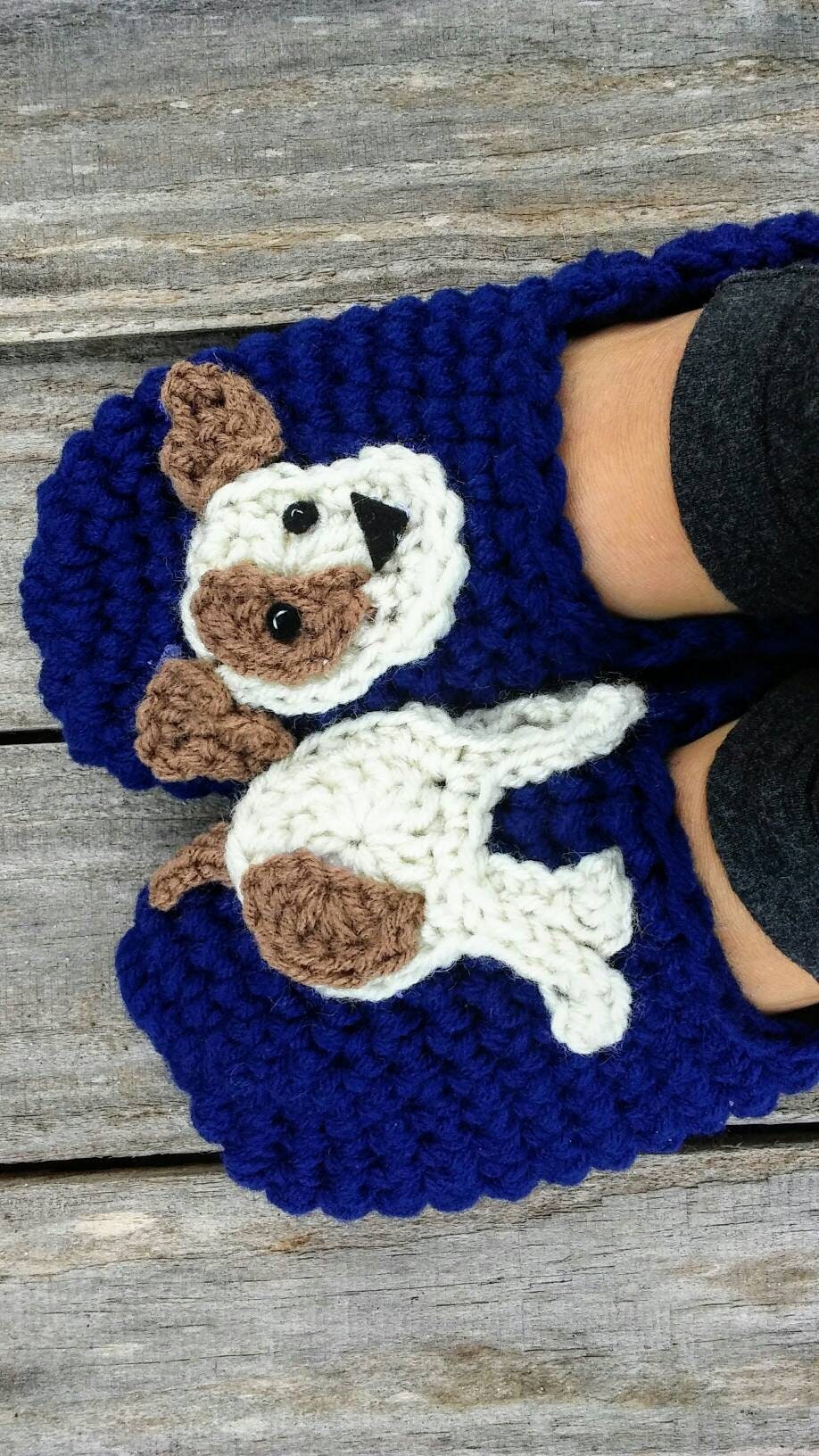 Crochet Slipper Pattern, Dog Applique, US Women Size 5-12 (PDF Pattern)