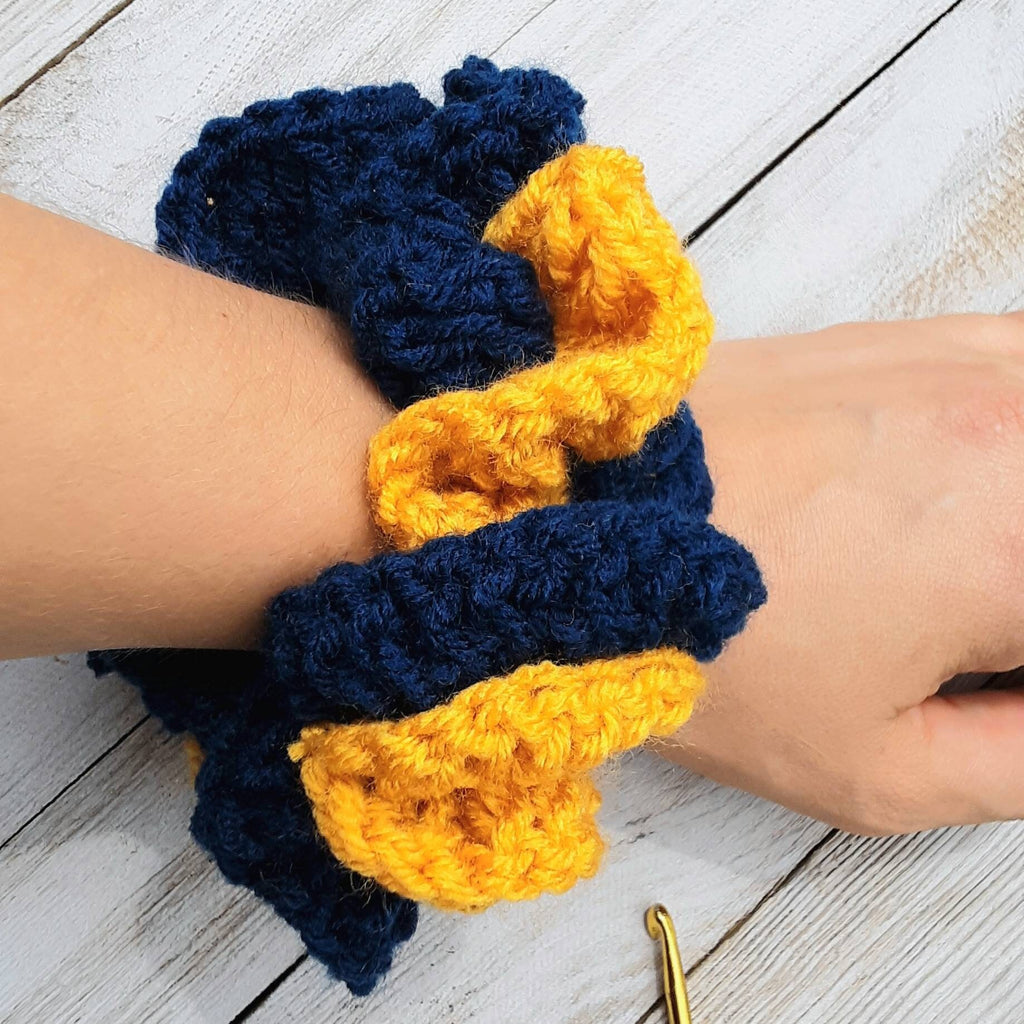 Team Spirit Scrunchie Crochet Pattern, Easy Beginner Project (PDF Pattern)