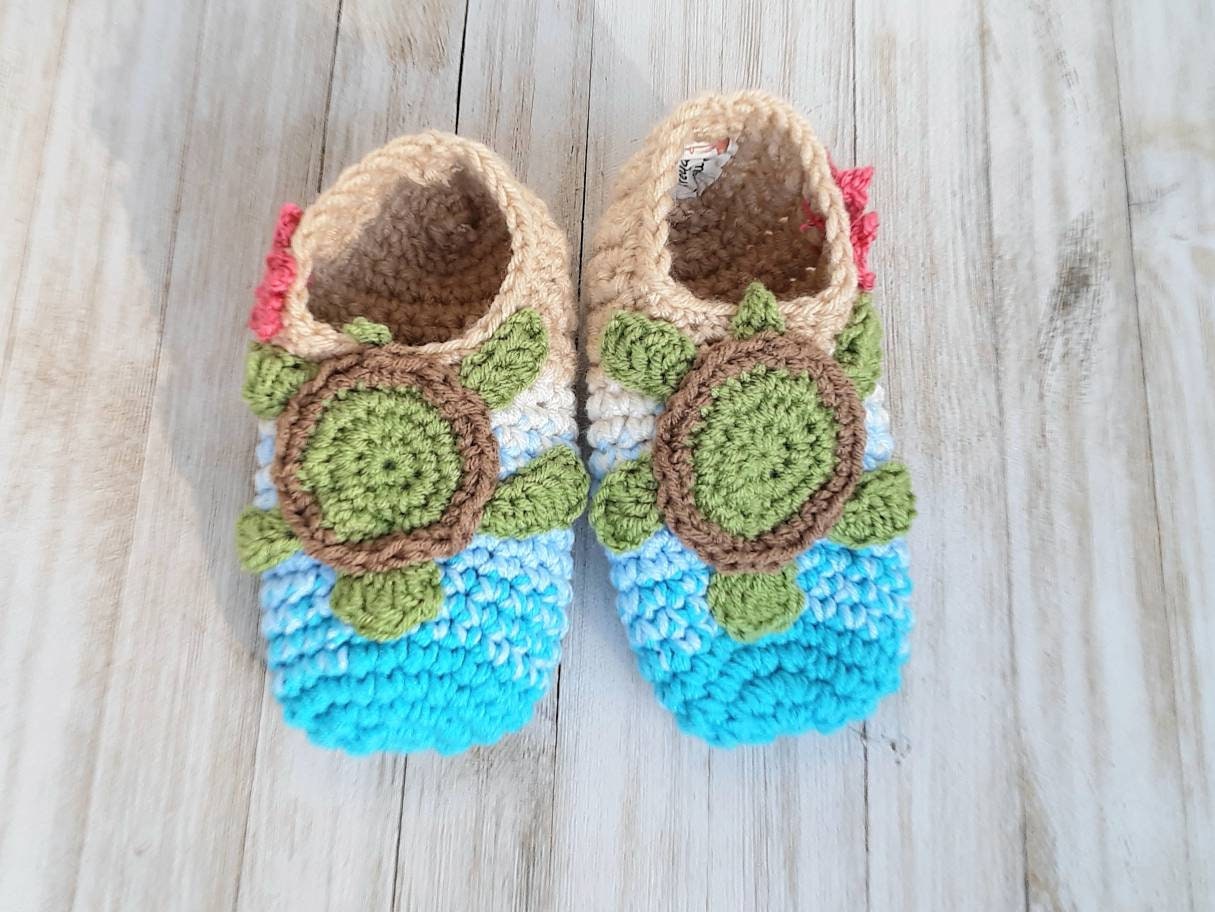 Crochet Sea Turtle Slipper Pattern, Women's Sizes (PDF Pattern)