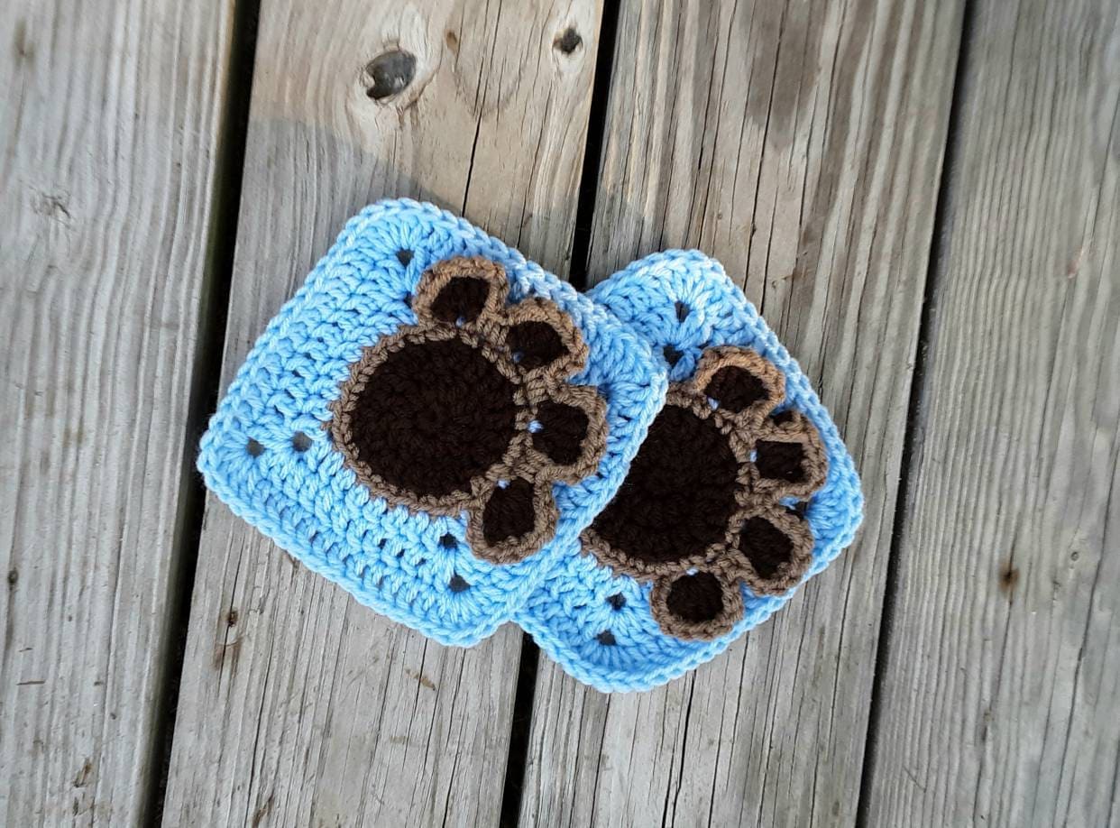 Paw print granny square easy crochet pattern, pet paw print design afghan block, crochet footprint pattern, beginner crochet granny square