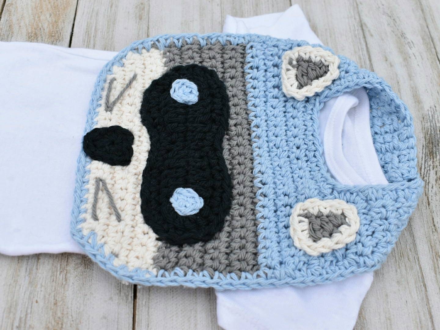 Crochet Raccoon Baby Bib Pattern, Woodland Animal (PDF Pattern)