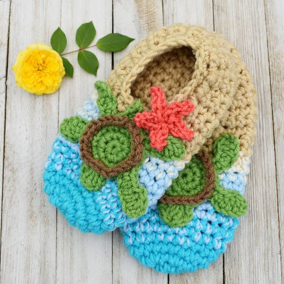 Crochet Sea Turtle Slipper Pattern, Women's Sizes (PDF Pattern)