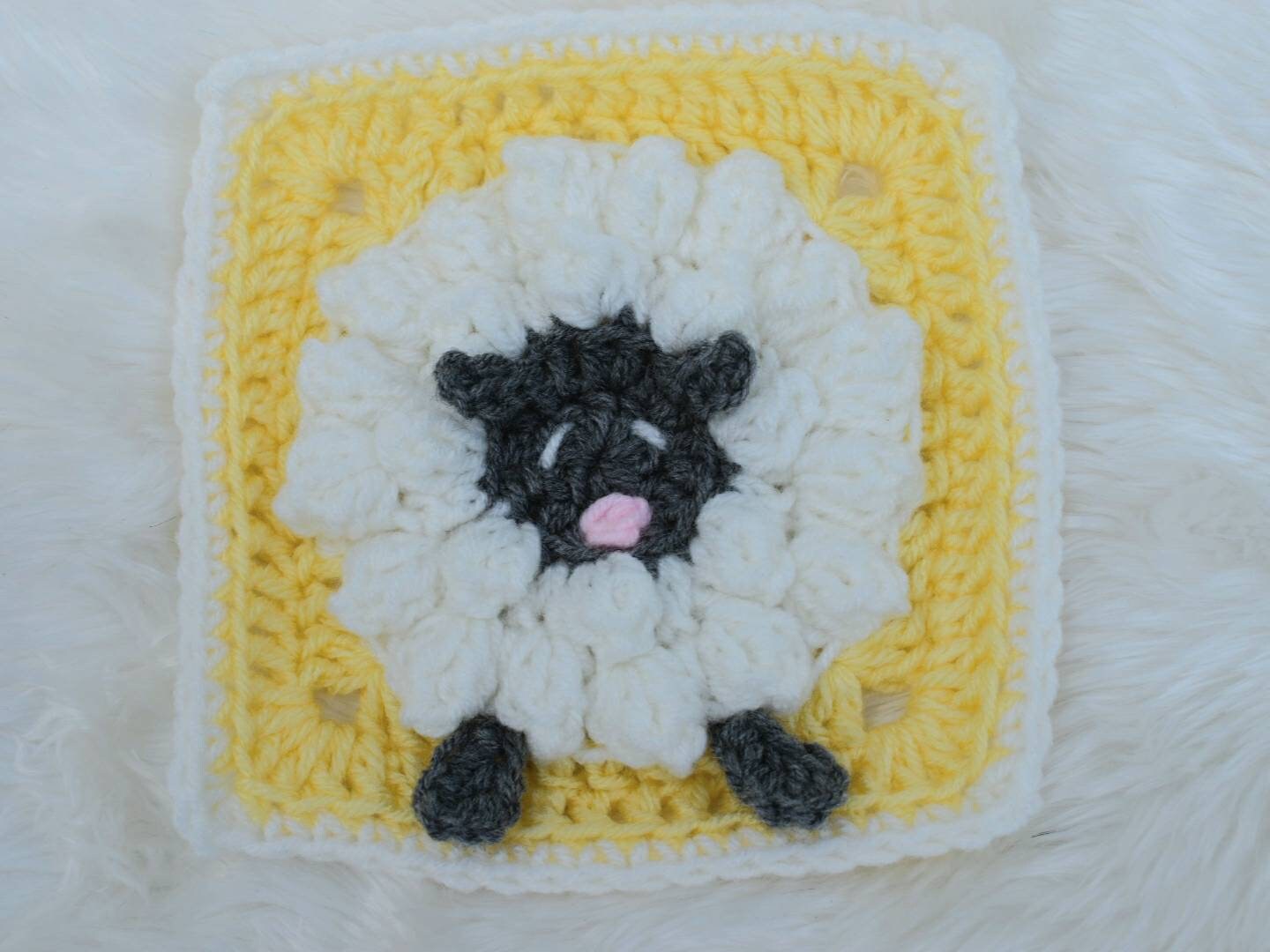 Sheep Granny Square Crochet Pattern, Easy Lamb Design (PDF Pattern)