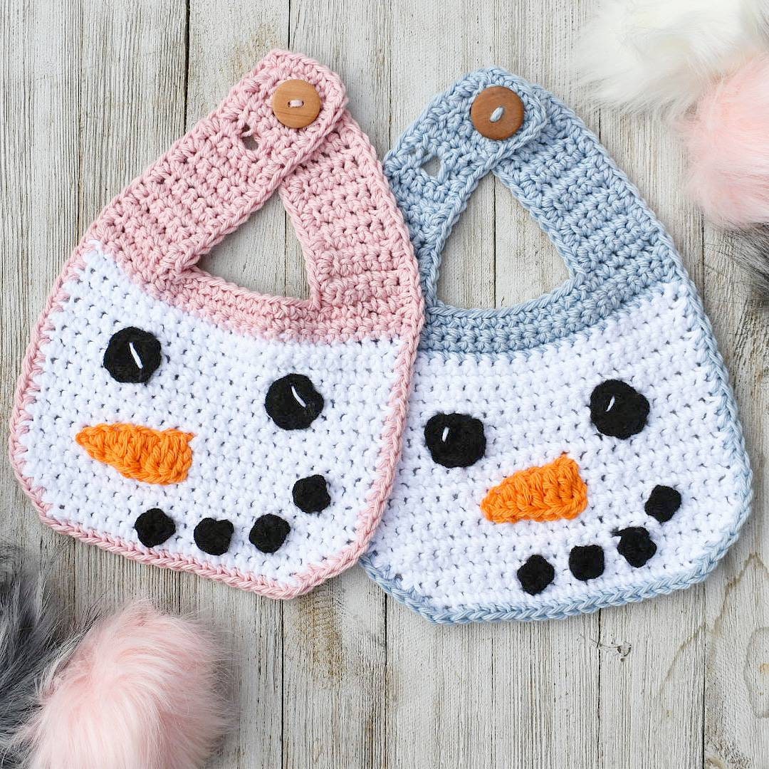 Snowman crochet baby bib digital pattern, instant download pdf, holiday crochet newborn gift