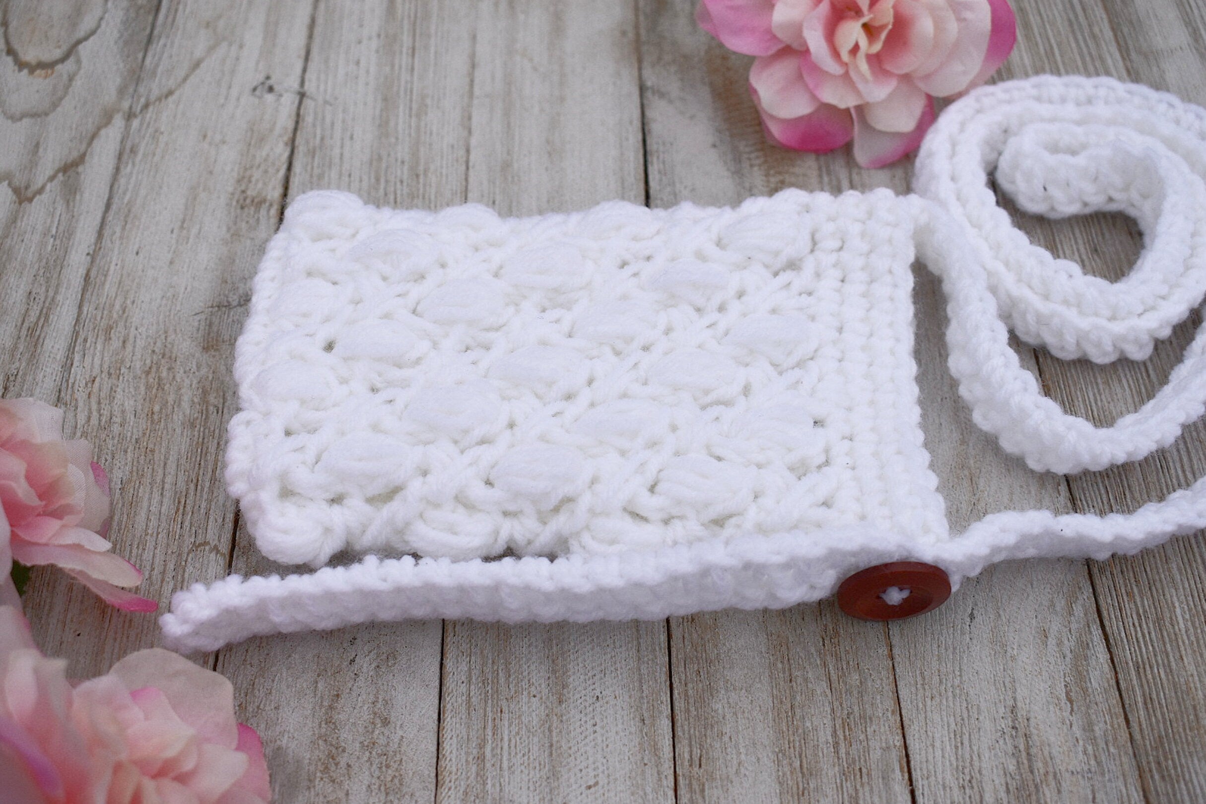 Crochet Phone Bag Pattern – Easy Minimalist Crossbody Purse (PDF Pattern)