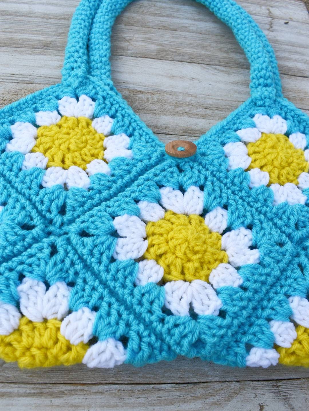 Daisy Flower Granny Square Crochet Bag Pattern – PDF Tutorial