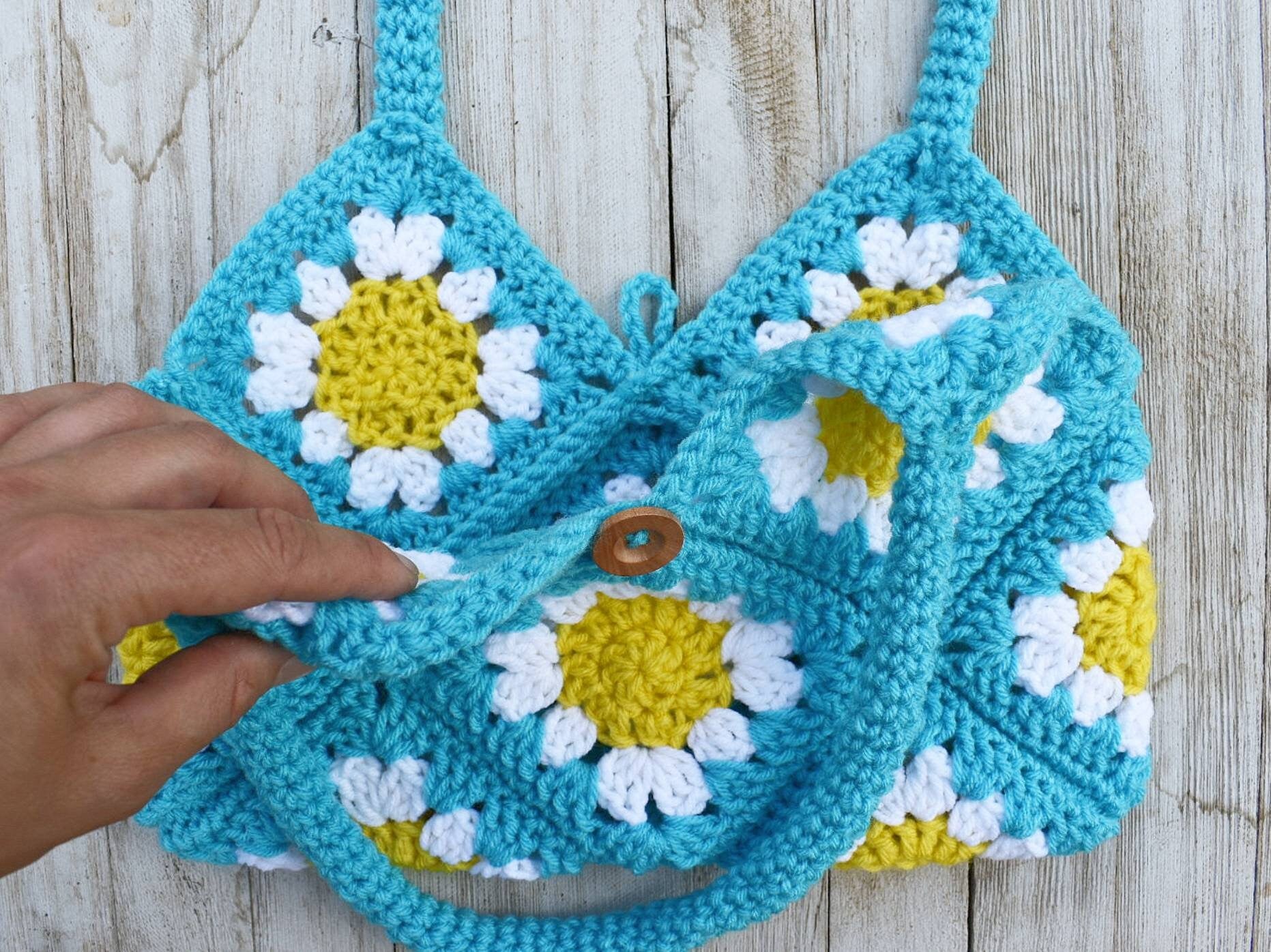 Daisy Flower Granny Square Crochet Bag Pattern – PDF Tutorial