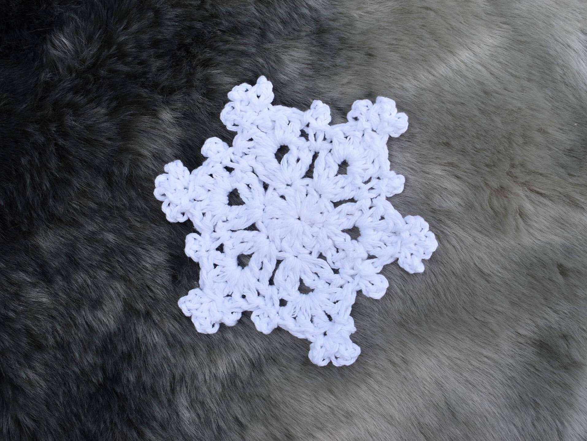 Snowflake Crochet Pattern, Winter Holiday Ornament, Cup Coaster (PDF Pattern)