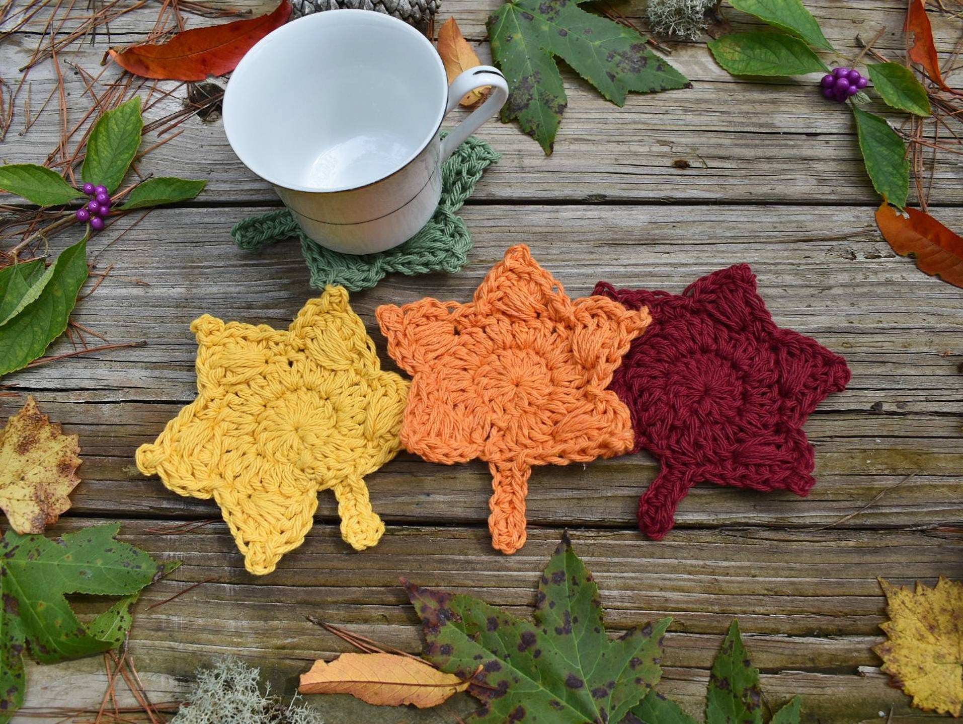 Autumn Leaf Crochet Coaster Pattern, Fall Home Decor (PDF Pattern)