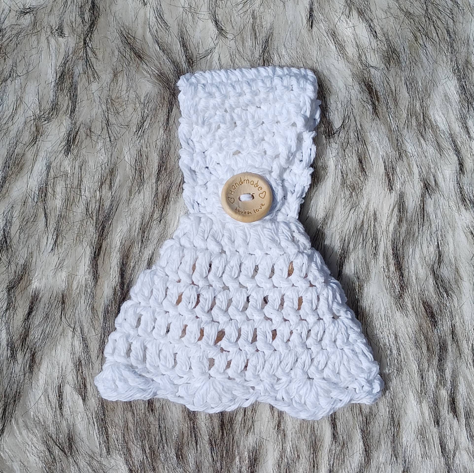 Crochet Towel Topper Pattern, Easy Skill Level (Digital Download)