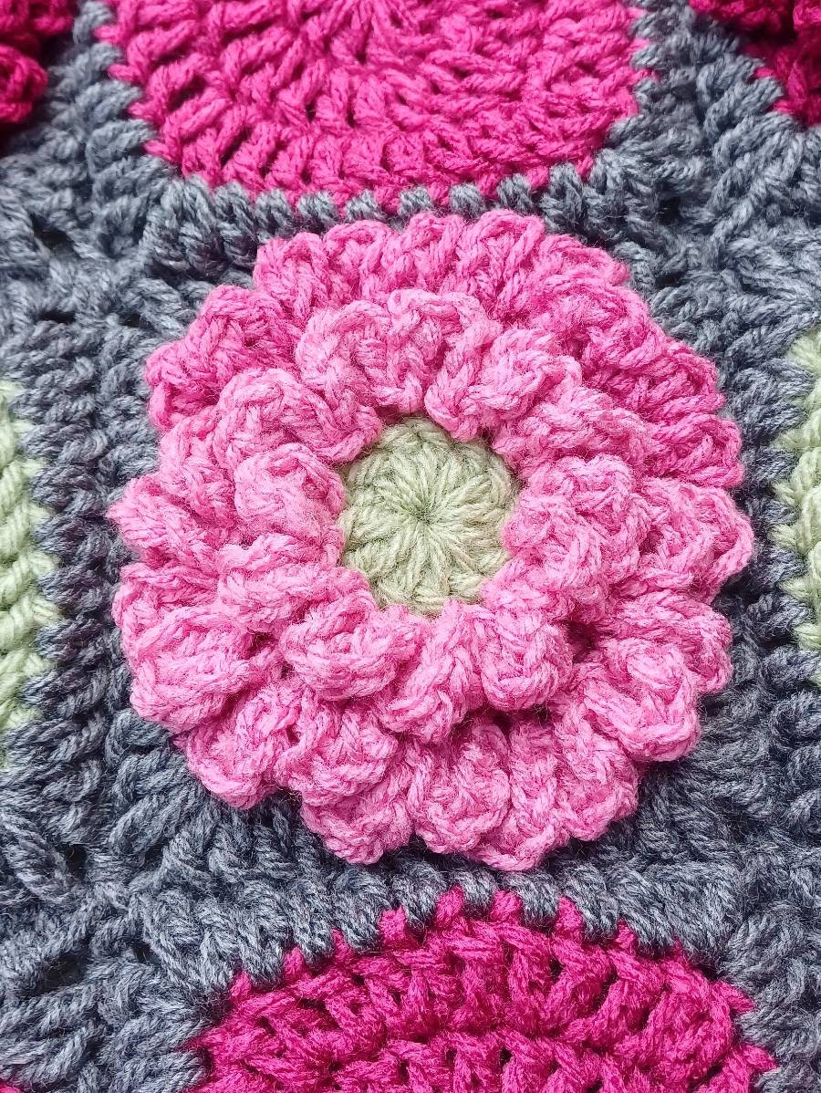 Crochet Peony Flower Granny Square Pattern, Textured Afghan Block (PDF Pattern)