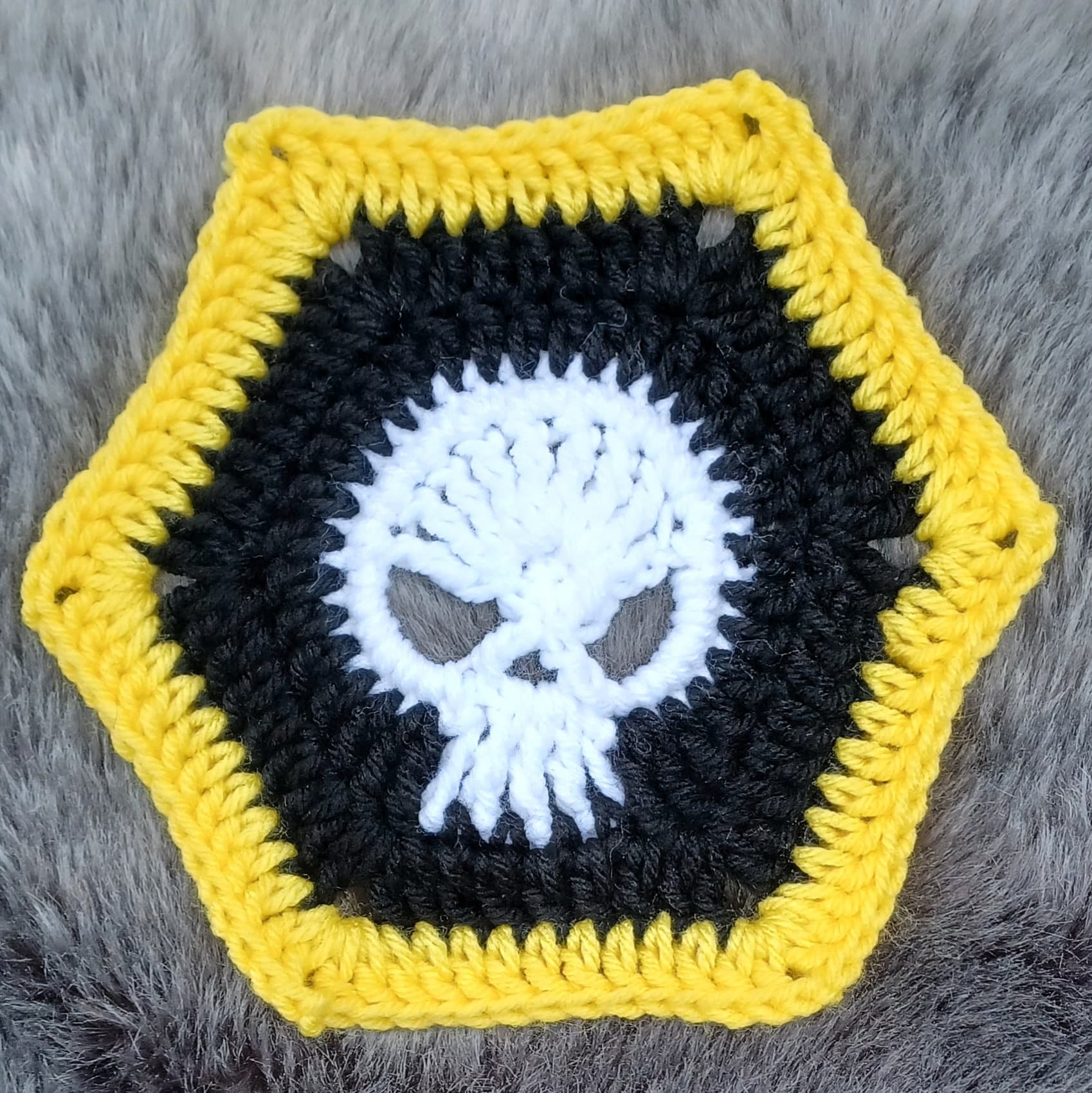 Skull Granny Square Crochet Pattern, Halloween Afghan Block (PDF Pattern)
