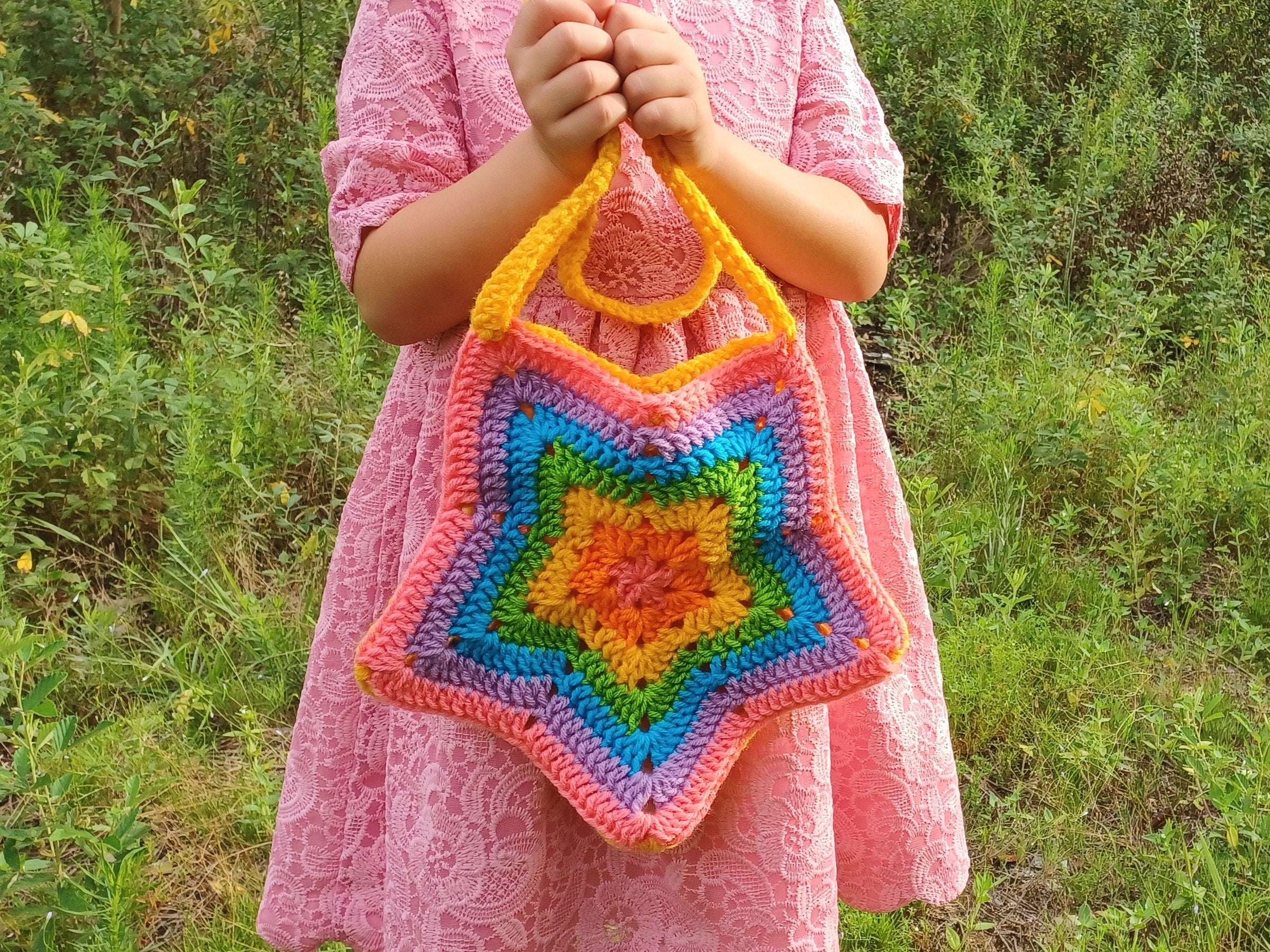 Rainbow Star Purse digital crochet pattern, instant download star cross body bag, easy skill level crochet star handbag instructions