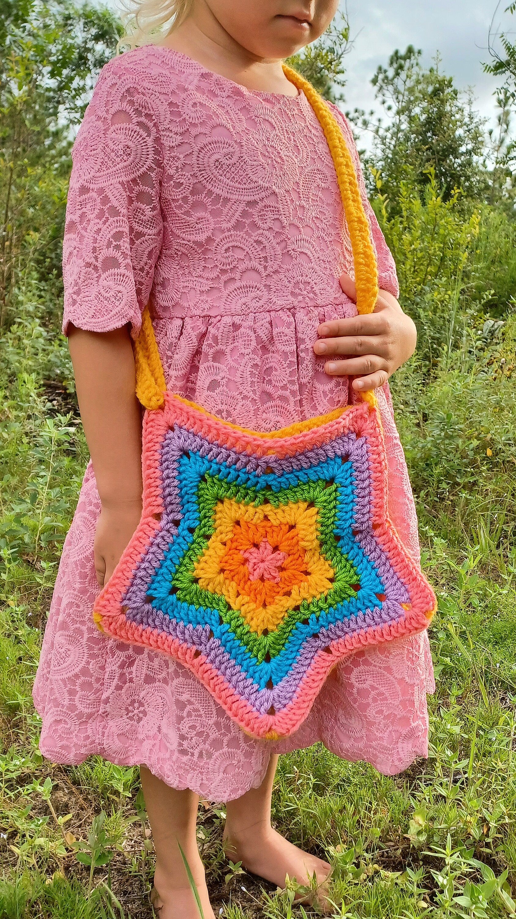 Rainbow Star Purse digital crochet pattern, instant download star cross body bag, easy skill level crochet star handbag instructions