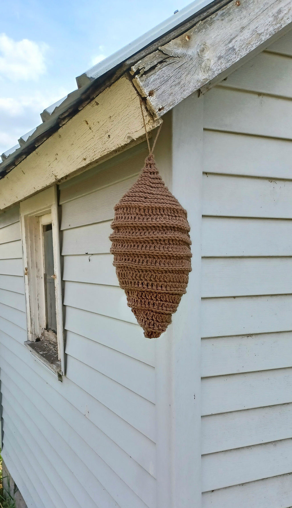 Crochet Decoy Wasp Nest Pattern, Natural Bee Repellent (Digital Download)