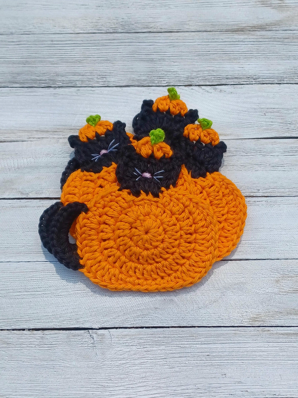 Boo Kitty Pumpkin Crochet Coaster Pattern, Halloween Mug Rug (PDF Pattern)