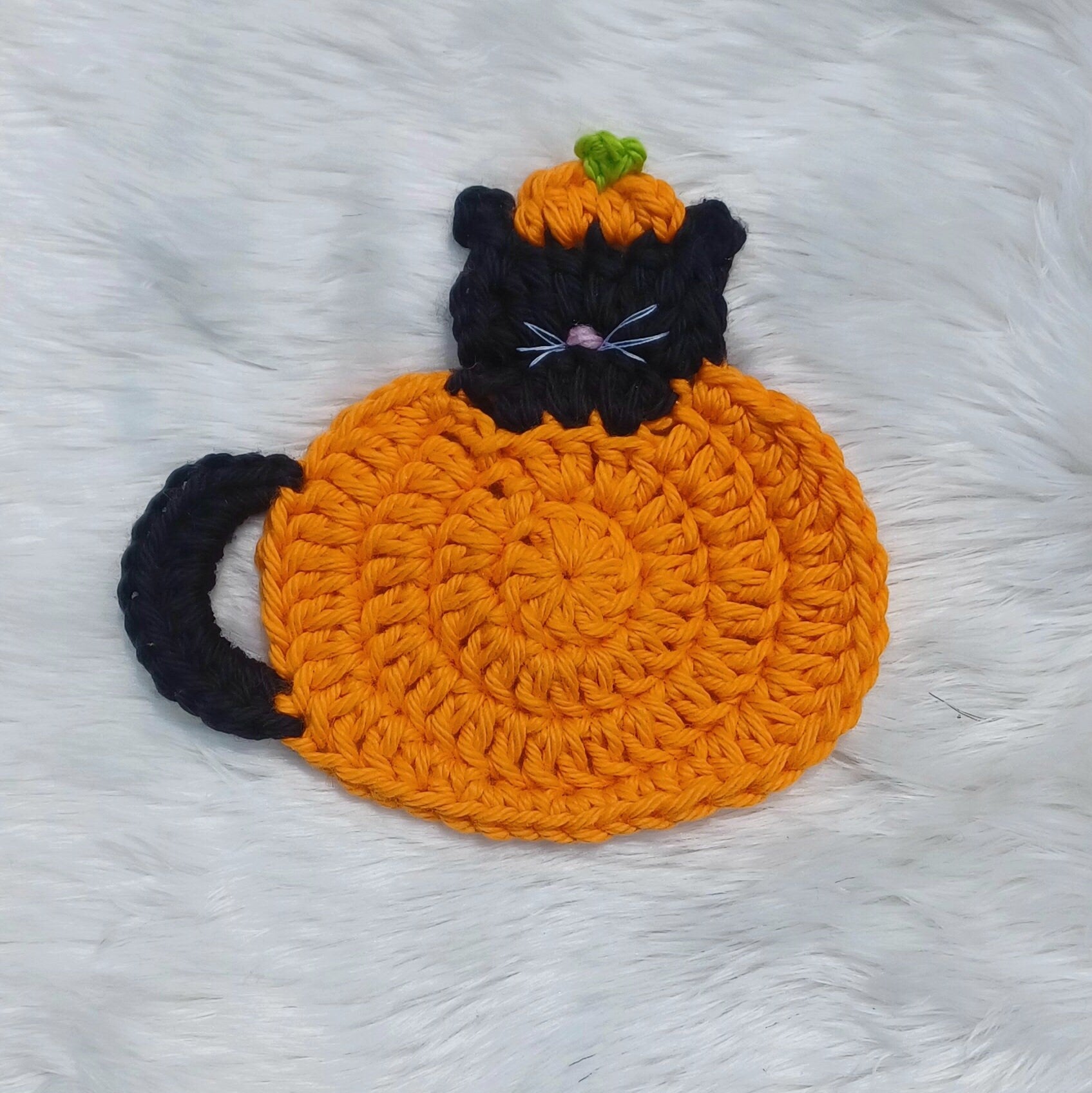 Boo Kitty Pumpkin Crochet Coaster Pattern, Halloween Mug Rug (PDF Pattern)