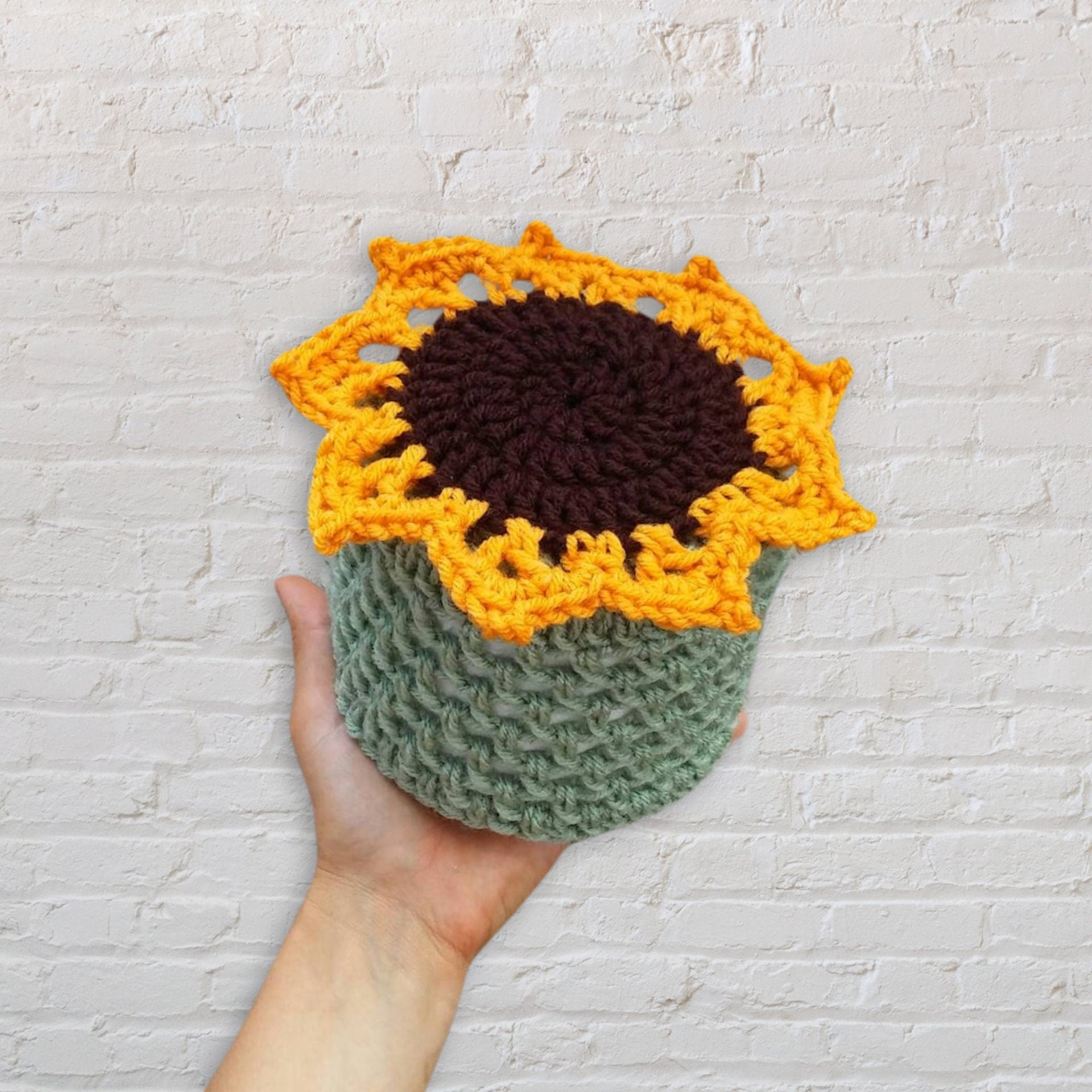 Crochet Sunflower Toilet Paper Cover Pattern (PDF Pattern)