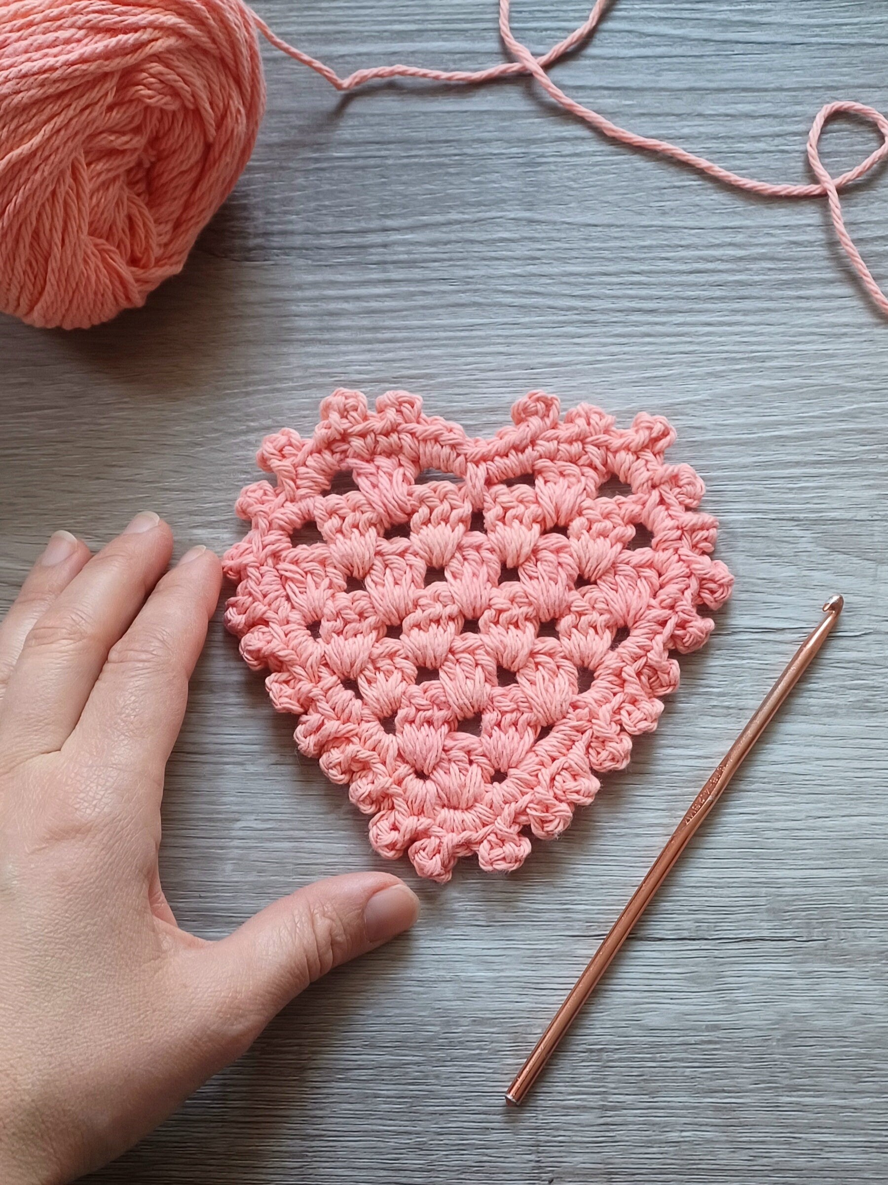 Picot Heart Coaster Crochet Pattern, Valentine Mug Rug (Digital Download)