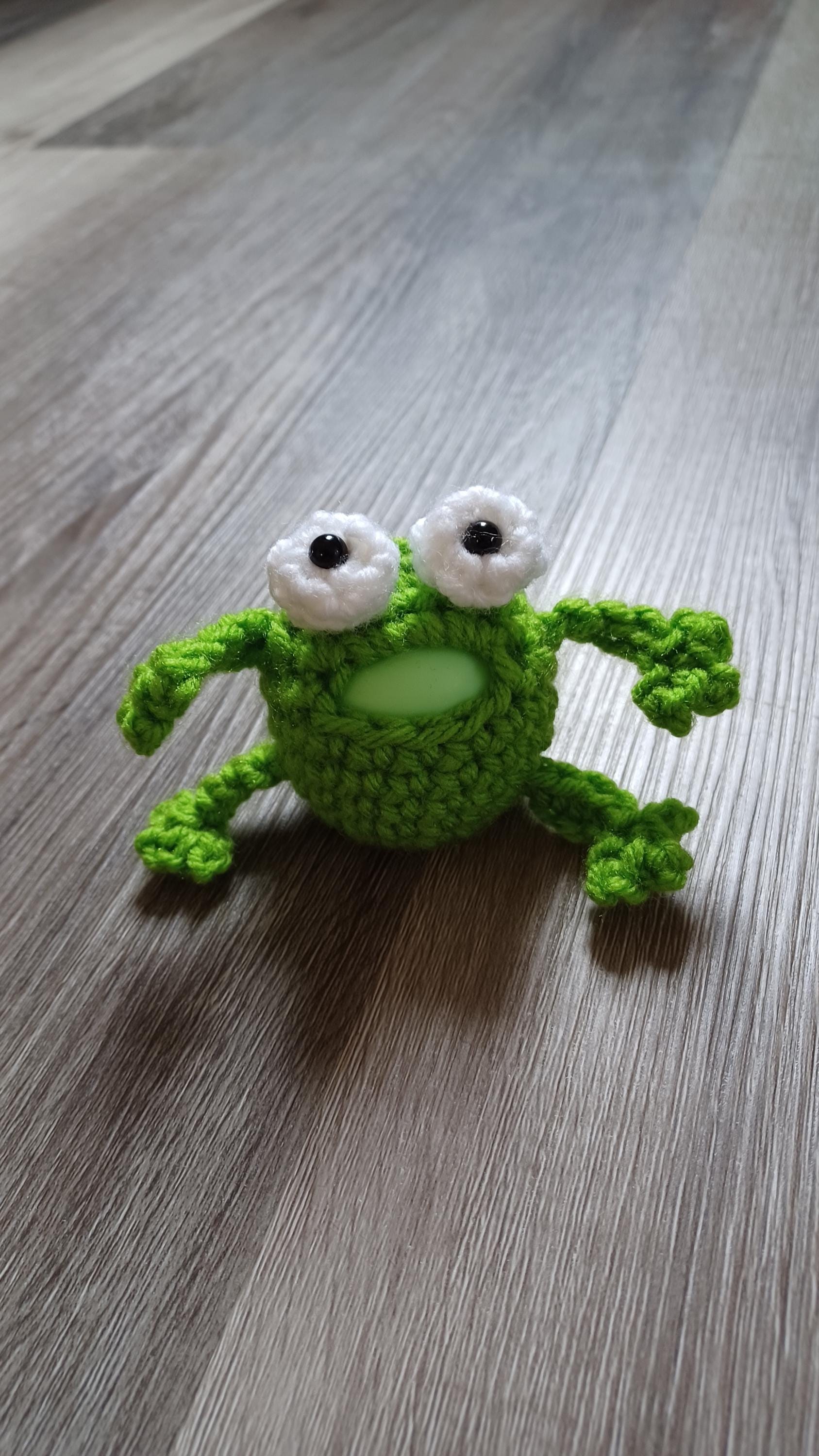Crochet Burping Frog Pattern: Amigurumi Fidget Toy (PDF Pattern)