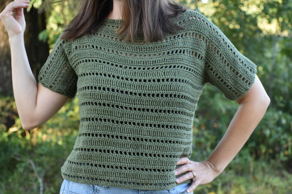 Molovo T-Shirt Easy Construction Crochet Pattern Fall Seasonal Top