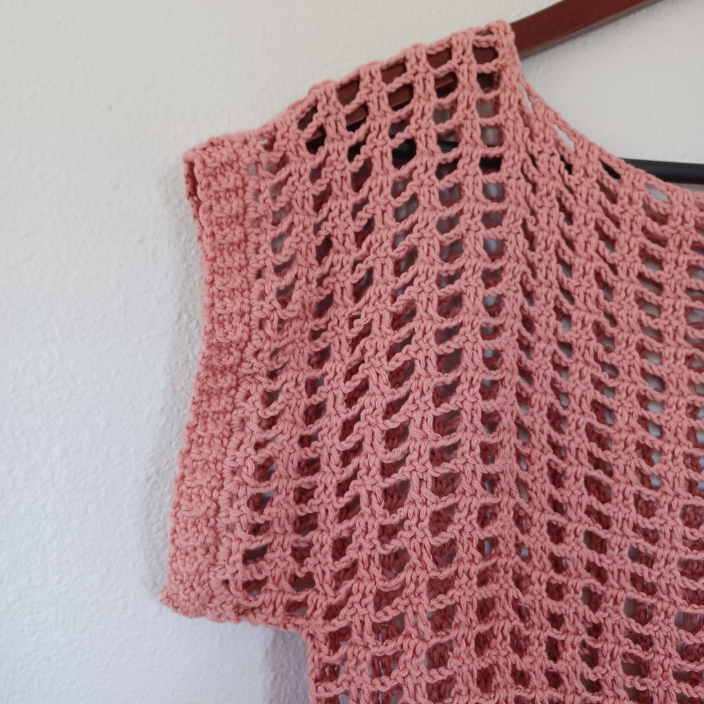 Spring Break Mesh T-Shirt a Single Panel Construction Digital Crochet Pattern with English instructions