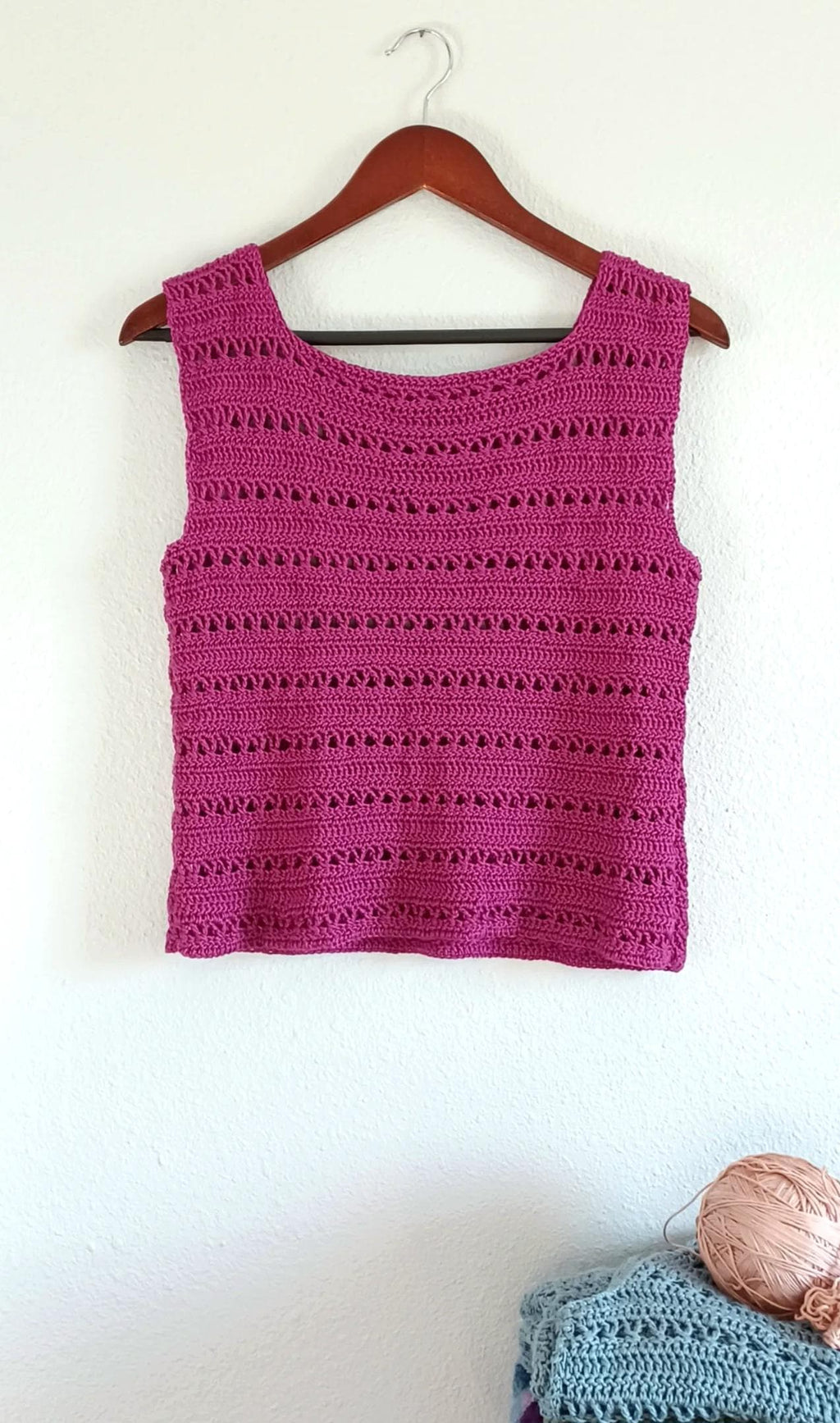 Crossed Trebles Tank Top an Easy Construction Digital Crochet Pattern with English instructions